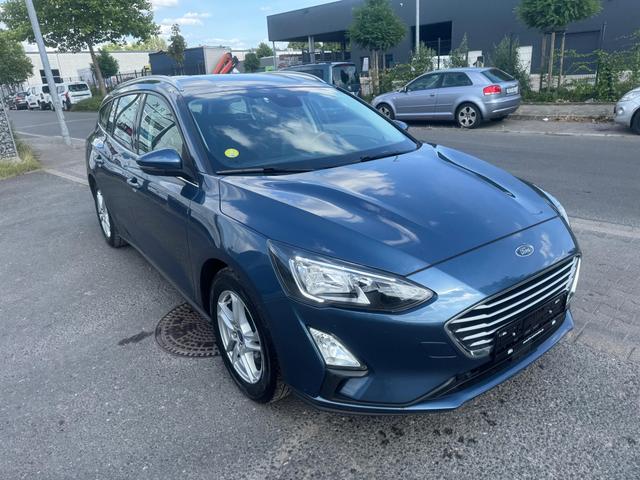 Ford Focus Cool & Connect/1 Jahr Garantie/TÜV Neu /1.Hand/Kamera 