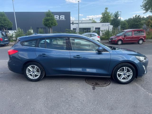 Ford Focus Cool & Connect/1 Jahr Garantie/TÜV Neu /1.Hand/Kamera 