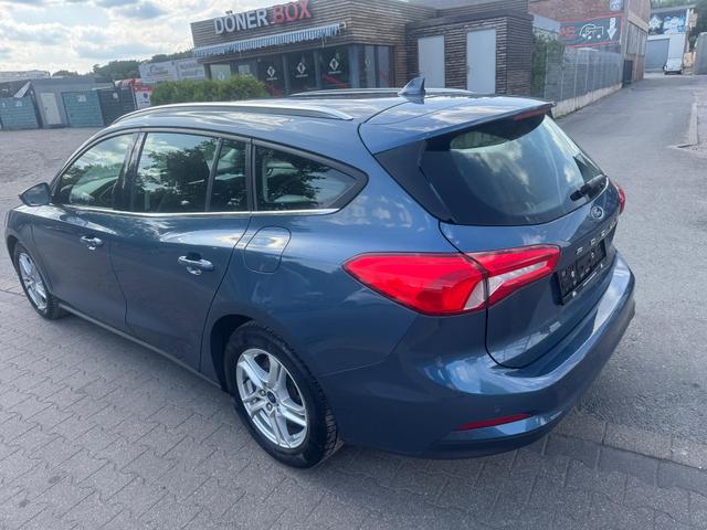 Ford Focus Cool & Connect/1 Jahr Garantie/TÜV Neu /1.Hand/Kamera 
