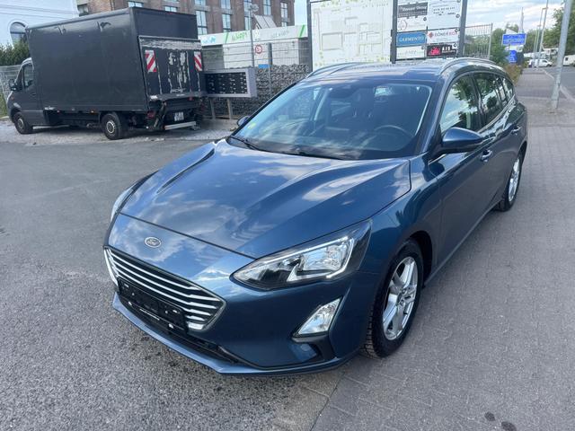 Ford Focus - Cool & Connect/1 Jahr Garantie/TÜV Neu /1.Hand/Kamera