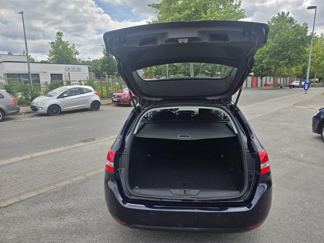 Peugeot 308 Allure Business/1 Jahr Garantie/ 1.Hand 