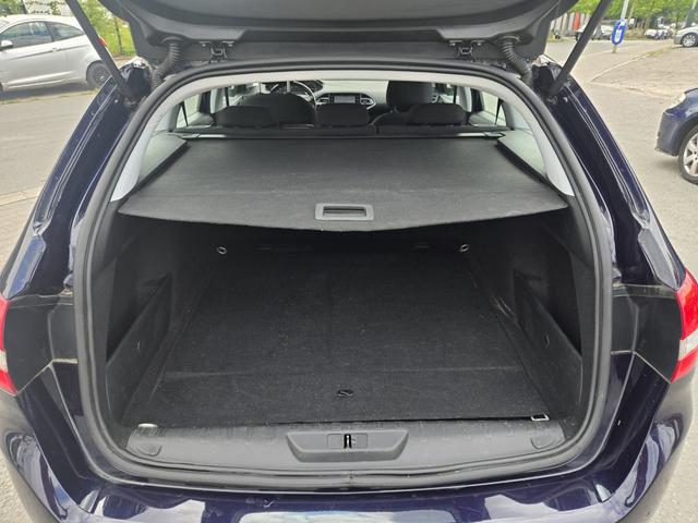 Peugeot 308 Allure Business/1 Jahr Garantie/ 1.Hand 