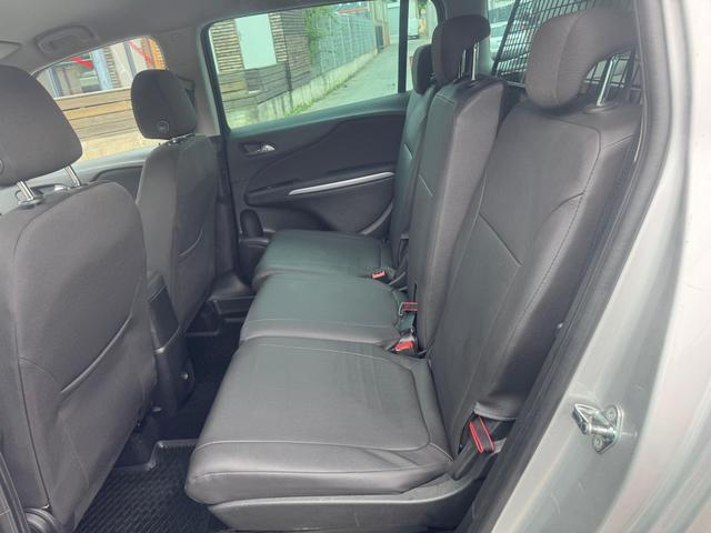 Opel Zafira Tourer 1.Hand/ 1 Jahr Garantie/ TÜV NEU/ NAVI/PDC 