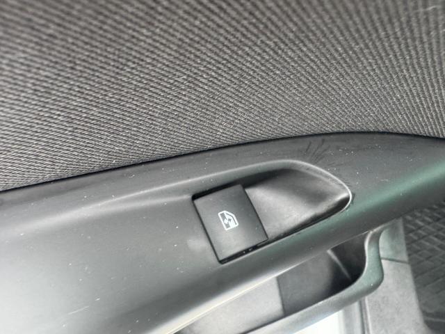 Opel Zafira Tourer 1.Hand/ 1 Jahr Garantie/ TÜV NEU/ NAVI/PDC 