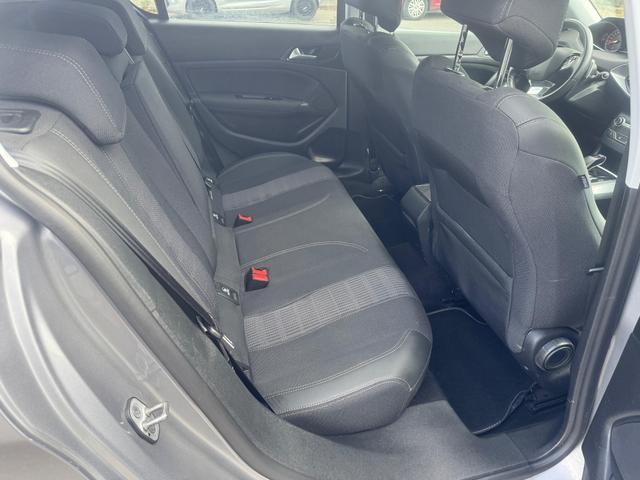 Peugeot 308 Acess Business/1 Jahr Garantie/ 1.Hand 