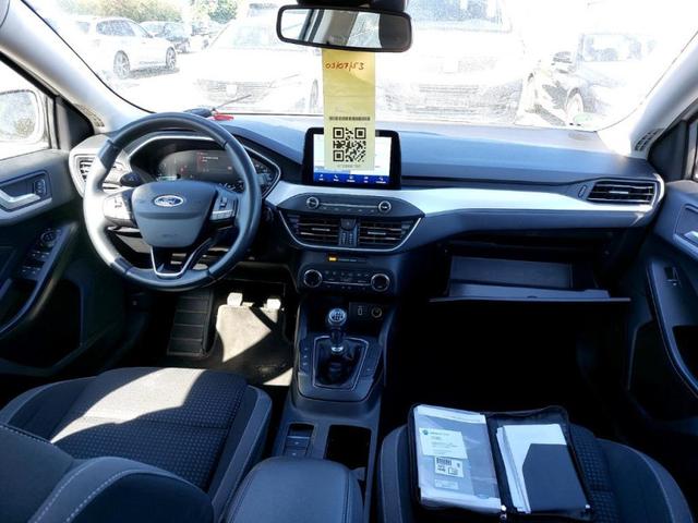 Ford Focus Cool /1 Jahr Garantie/TÜV Neu /1.Hand/NAVI 