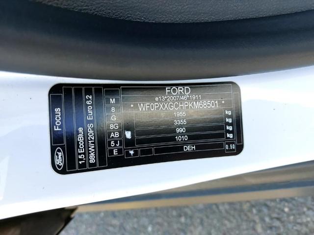 Ford Focus Cool /1 Jahr Garantie/TÜV Neu /1.Hand/NAVI 