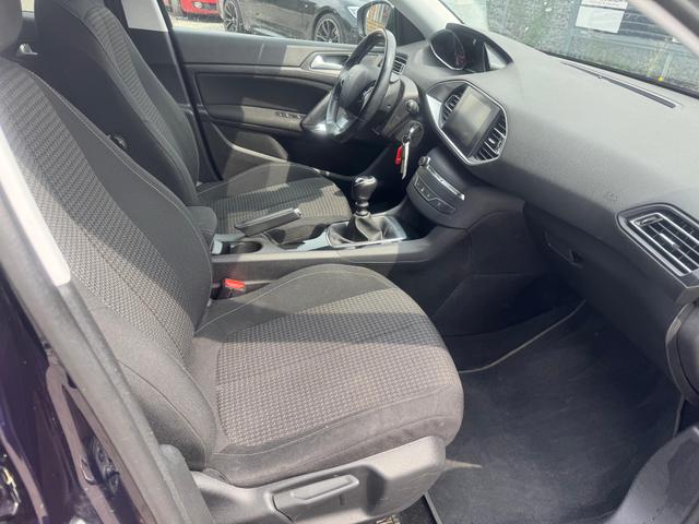 Peugeot 308 Access/ 1 Jahr Garantie/TÜV NEU 