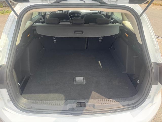 Ford Focus Cool /1 Jahr Garantie/TÜV Neu /1.Hand/NAVI 