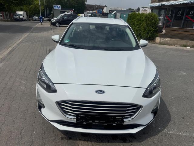 Ford Focus Cool /1 Jahr Garantie/TÜV Neu /1.Hand/NAVI 