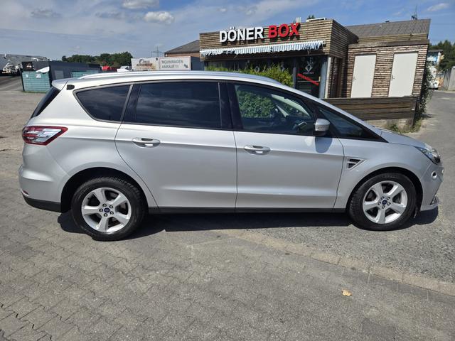Ford S-MAX TÜV NEU /Kamera/NAVI/SHZ 