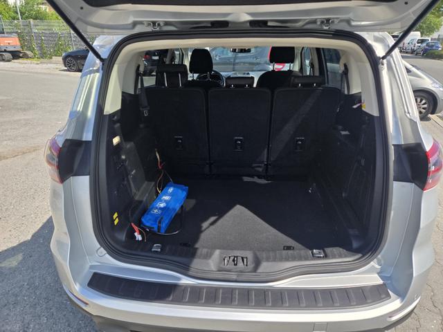 Ford S-MAX TÜV NEU /Kamera/NAVI/SHZ 