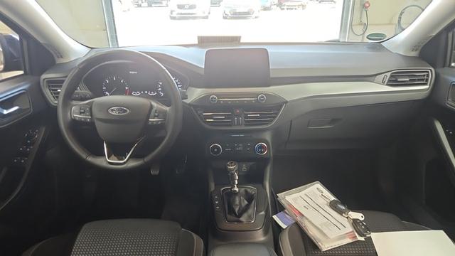 Ford Focus Cool /1 Jahr Garantie/TÜV Neu /1.Hand/NAVI 