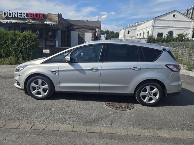 Ford S-MAX Kamera/NAVI/SHZ 