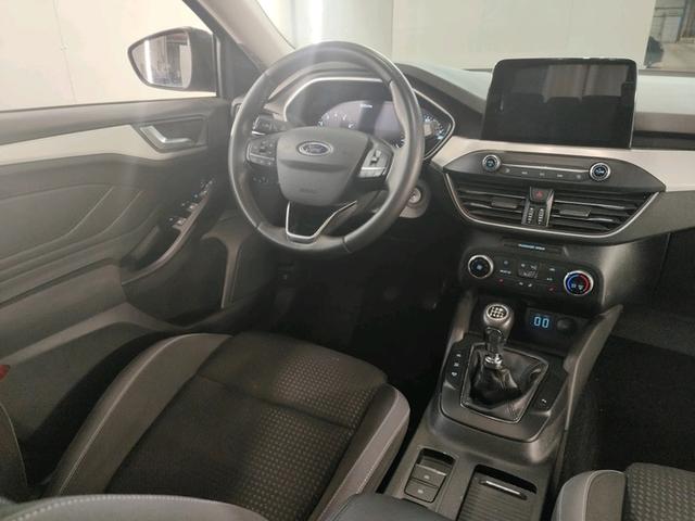 Ford Focus Cool /1 Jahr Garantie/TÜV Neu /1.Hand/Kamera 