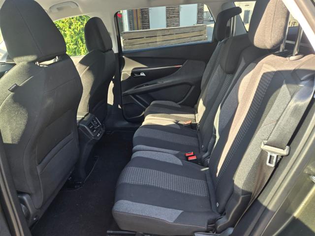 Peugeot 5008 Active Business/7 Sitzer /1.Hand/ 1 Jahr Garantie/ TÜV NEU/Kamera/ NAVI/PDC 