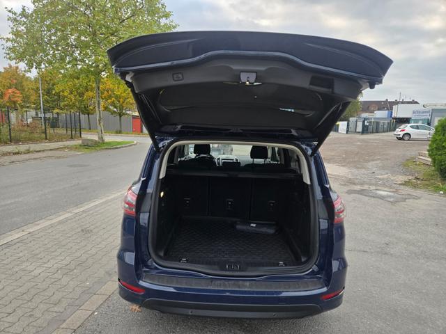 Ford S-MAX TÜV NEU /Kamera/NAVI/SHZ 