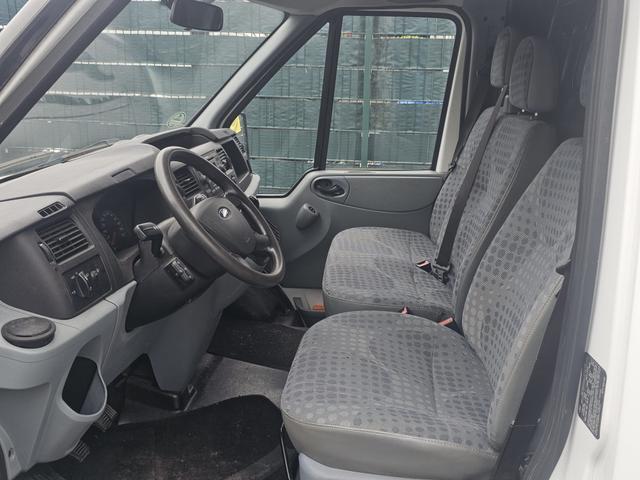 Ford Transit 1. Hand 