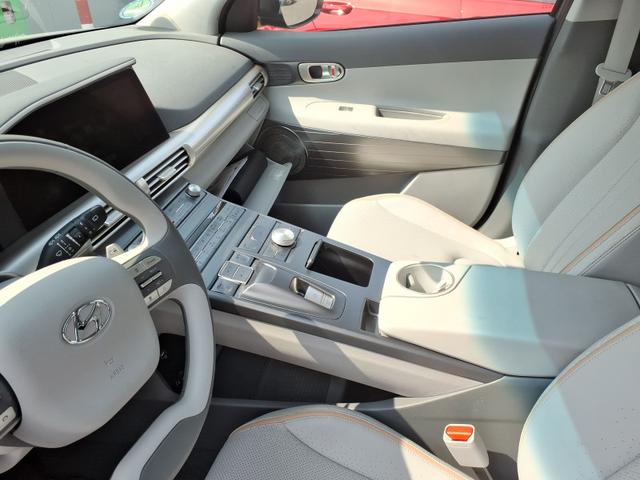 Hyundai NEXO TÜV NEU 