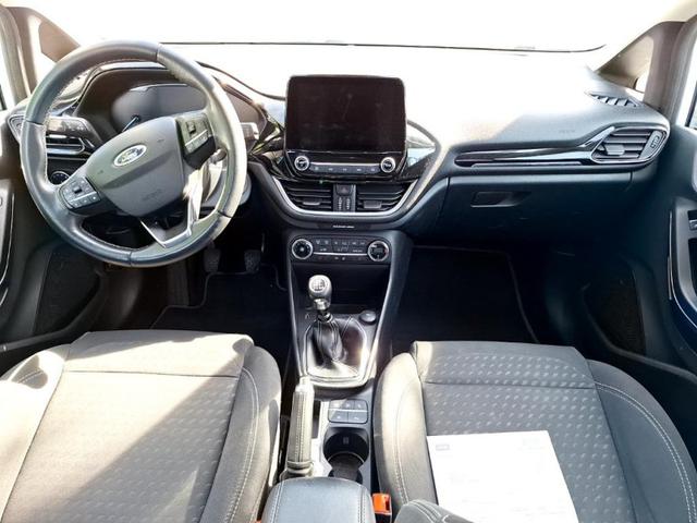 Ford Fiesta Titanium/1. HAND/ 1 Jahr Garantie / TÜV NEU /Kamera 