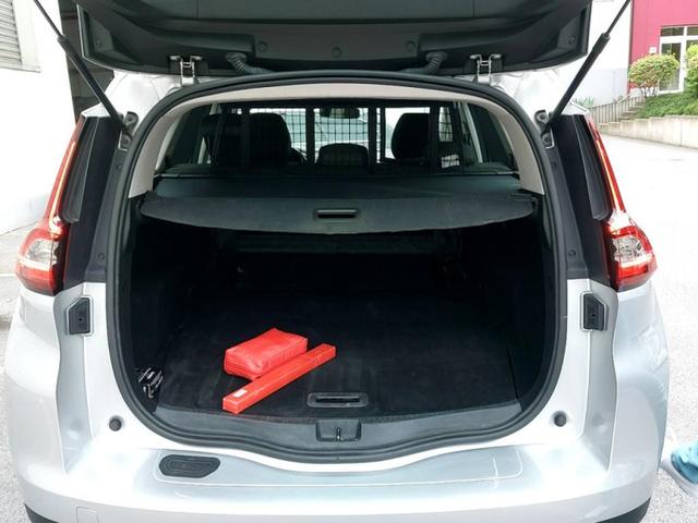 Renault Grand Scenic Business Edition/ 1 Jahr Garantie/ Neu Tüv 