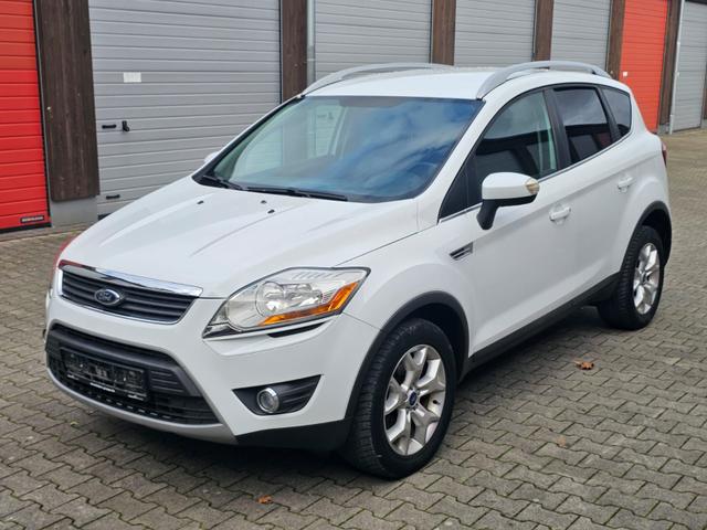 Ford Kuga - Champions Edition
