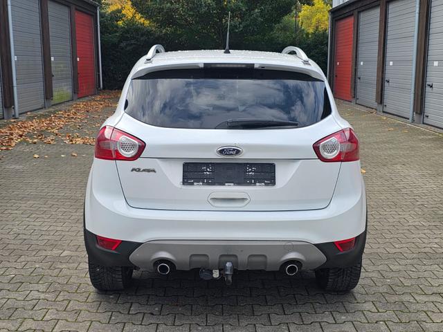 Ford Kuga Champions Edition 