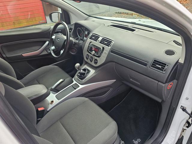 Ford Kuga Champions Edition 