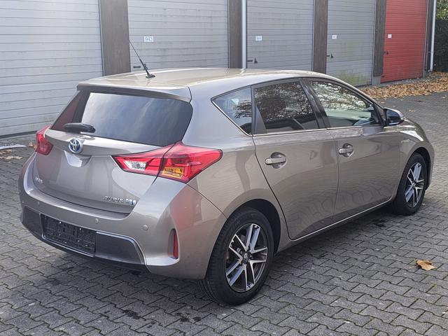 Toyota Auris Hybrid Edition/ Kamera/PDC/SHZ 