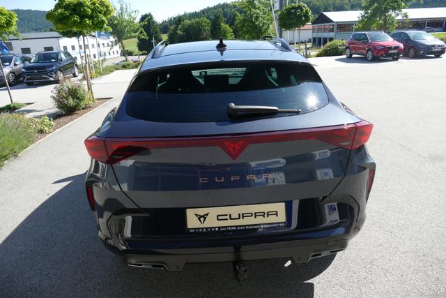 Cupra Formentor 2.0 TSI 4x4 DSG 204 PS Facelift AHK Navi 19" Sandstorm Kupfer Dynamic Design Top View Parklenk Edge Paket Intelligent Drive SHZ LHZ 5JG 