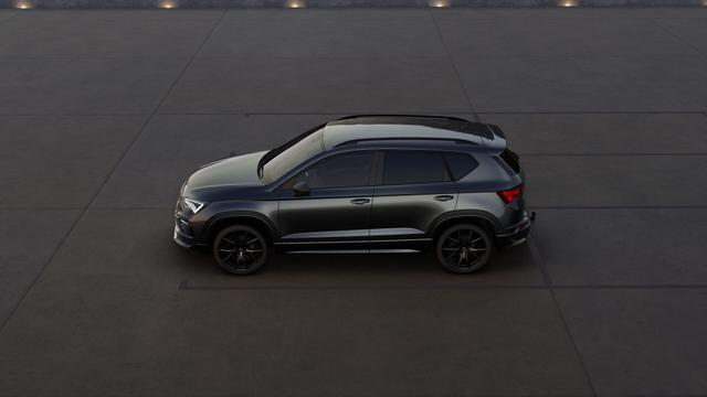 Cupra Ateca 1.5 TSI DSG 150 PS AHK el.Heckklappe 19" Black Matt SHZ LHZ 5JG Assistenz L Dachhimmel schwarz Induktionsladeschale Navi Kamera Parkassist doppelter Ladeboden Reserverad 230 V Steckdose 