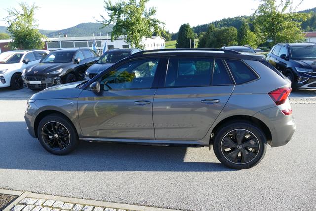 Skoda Kamiq Monte Carlo Facelift 1.5 TSI DSG 150 PS Matrix LED 17" ALU Kajam Pano Kamera PDCvo+hi SHZ Beh.WS Lenkradheizung Navi via Smart Link Colour Concept 