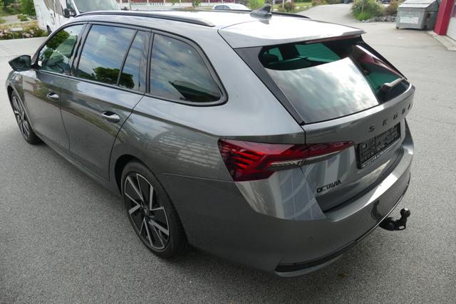 Skoda Octavia Combi Sportline 2.0 TSI 4x4 DSG 204 PS AHK NAVI el.H. Virtual Pedal 18" Vega Kamera ACC SHZ Digital Cockpit Emergency+Stau Assist 