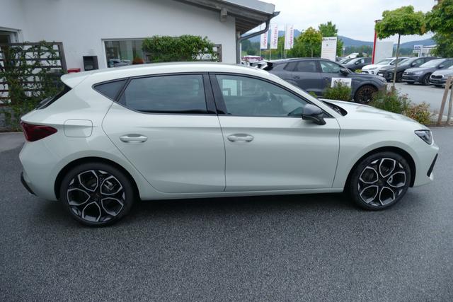 Cupra Leon 1.5 e-TSI DSG 150 PS Facelift 18" Windstorm Kamera Edge Paket SHZ LHZ Navi via Full Link PDC vo+hi 5JG 