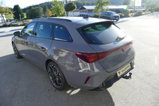 Cupra Leon 1.5 e-TSI DSG 150 PS Facelift AHK Navi 18" Windstorm Kamera Virtual Pedal Parklenk Edge Paket Intelligent Drive SHZ LHZ 5JG 