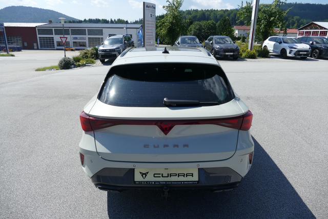 Cupra Leon 1.5 e-TSI DSG 150 PS Facelift Panorama AHK Navi Dynamic Design 18" Windstorm Kamera Virtual Pedal Parklenk Edge Paket Intelligent Drive SHZ LHZ 5JG elektr. Fahrersitz 