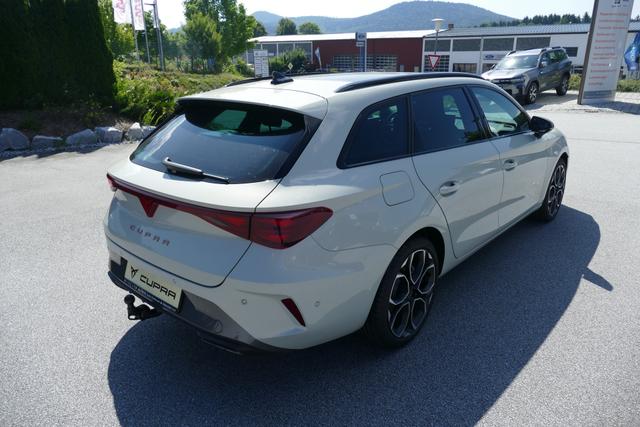 Cupra Leon 1.5 e-TSI DSG 150 PS Facelift Panorama AHK Navi Dynamic Design 18" Windstorm Kamera Virtual Pedal Parklenk Edge Paket Intelligent Drive SHZ LHZ 5JG elektr. Fahrersitz 