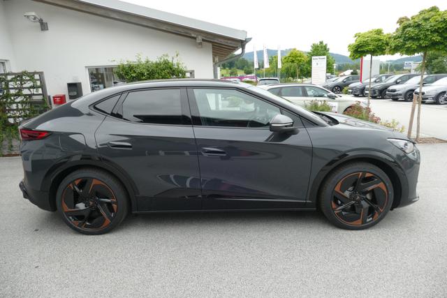 Cupra Tavascan VZ Adrenaline 4Drive 340 PS AHK Winterkompletträder 1.500,- Euro Ladeguthaben Heat Pump Winter-Paket beh.WS 4xSHZ 