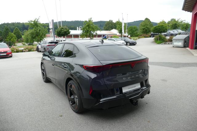 Cupra Tavascan VZ Adrenaline 4Drive 340 PS AHK Winterkompletträder 1.500,- Euro Ladeguthaben Heat Pump Winter-Paket beh.WS 4xSHZ 