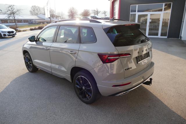 Skoda Karoq Sportline 1.5 TSI DSG 150 PS AHK Virtualles Pedal el.H. Matrix-LED Navi Virtual Cockpit SHZ beh.Lenkrad ACC 4JG Facelift 