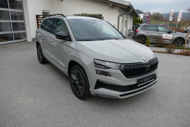 Skoda Karoq - Sportline 1.5 TSI DSG 150 PS AHK DCC Virtualles Pedal el.H. Matrix-LED Navi Dopp. Ladeboden Notrad Virtual Cockpit SHZ beh.Lenkrad ACC Facelift