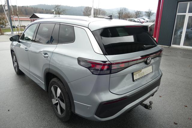 Volkswagen Tayron 1.5 eTSI DSG 150 PS Life 7 Sitzer Standheizung AHK SHZ vo+hi Frontscheibenheizung Lenkradheizung 18" ALU 