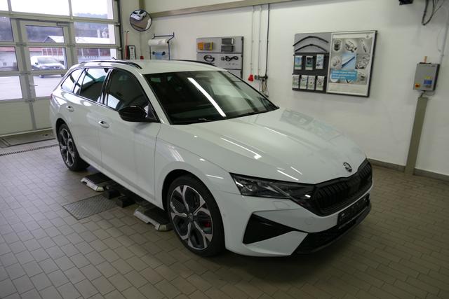 Skoda Octavia Combi RS 2.0 TSI DSG 265 PS Head Up Parklenk Navi SHZ 5JG DCC 19" AHK-Vorbereitung Dopp. Ladeboden Side Assist 
