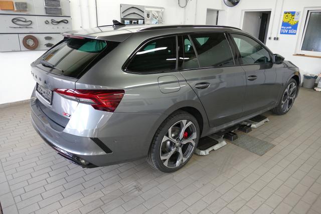 Skoda Octavia Combi RS 2.0 TSI DSG 265 PS Head Up Parklenk Navi SHZ 5JG DCC 19" AHK-Vorbereitung Dopp. Ladeboden Side Assist 