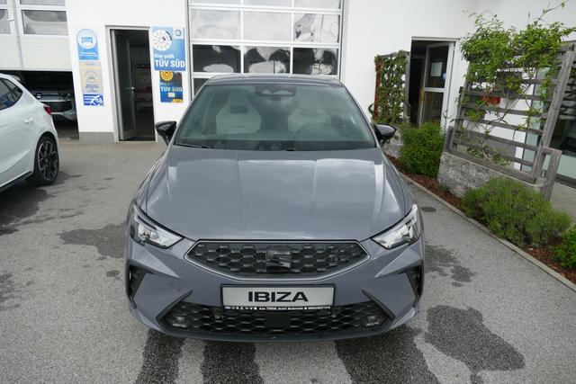 Seat Ibiza FR 1.5 TSI DSG 150 PS Facelift Black Paket 10 Jahre Garantie bis 200.000 km 18" Alu Sportschalensitze Sportfahrwerk -15 mm Digital Cockpit 10" LED SHZ ACC Assistenz-M Kamera Ladeboden Armlehne Connectivity Box 