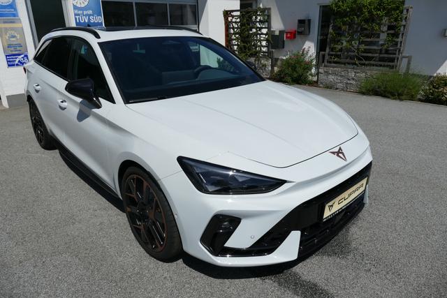 Cupra Leon - Sportstourer ST VZ Extreme 2.0 TSI DSG 4Drive 333 PS Facelift AHK Pano 19"HailstormCopper Matrix Navi 5JG