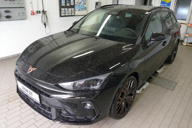 Cupra Leon - Sportstourer ST 2.0 TSI DSG 4Drive 204 PS AHK Matrix 19" Mistral Kupfer Dynamic Design Navi SHZ Intelligent Drive Edge Paket 5JG