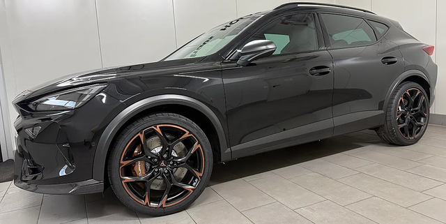 Cupra Formentor VZ5 390 PS 2.5 TSI DSG 4Drive 5JG/100.000 km CUP Supersportschalensitze Top View Navi 4x4 
