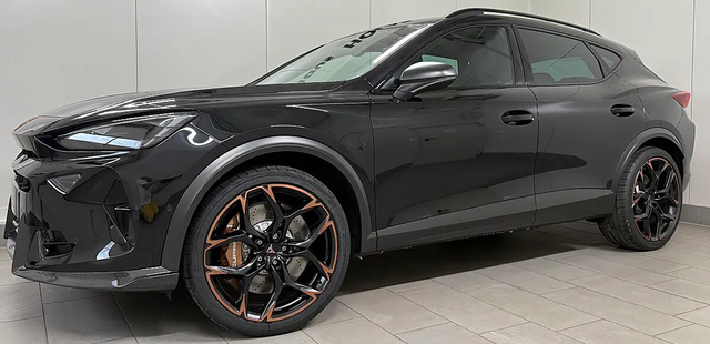 Cupra Formentor VZ5 - 390 PS 2.5 TSI DSG 4Drive 5JG/100.000 km CUP Supersportschalensitze Top View Navi 4x4