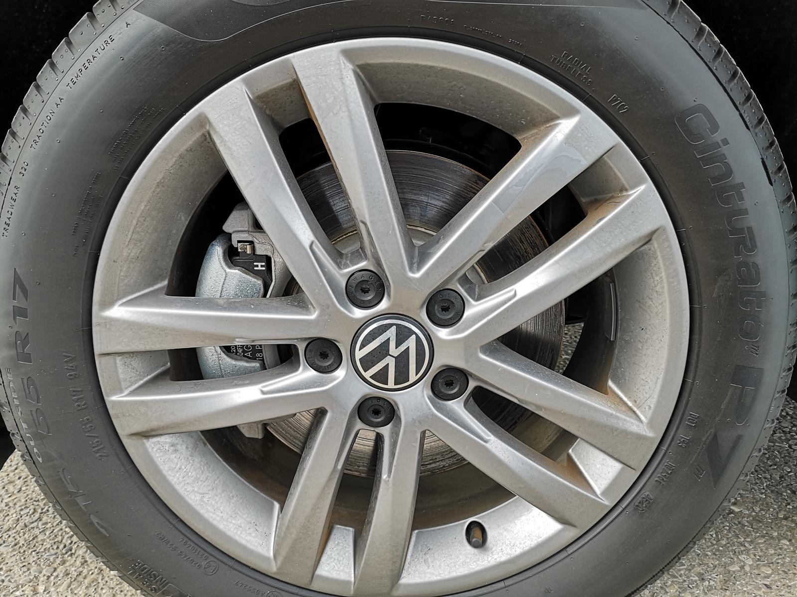 Volkswagen Touran 2.0 TDI R-line ACC LED 7 Sitze Navi EU-Neuwagen,  Jahreswagen, Gebrauchtwagen